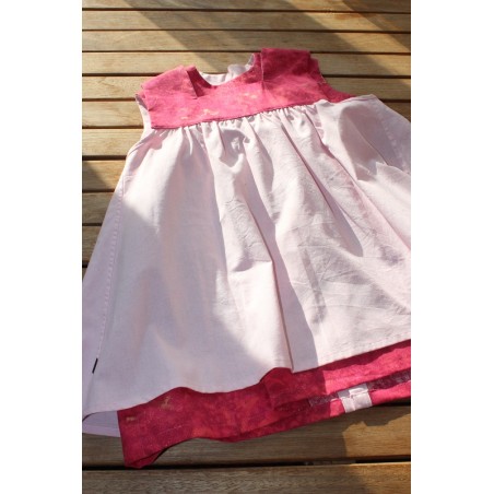 Colonial Dress with coordinating apron Size 4-6