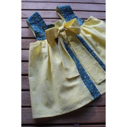 Colonial Dress with coordinating apron Size 2-4