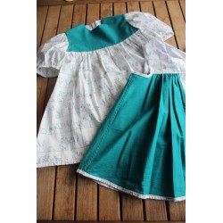 Colonial Dress with coordinating apron Size 2-4 (Four pieces)