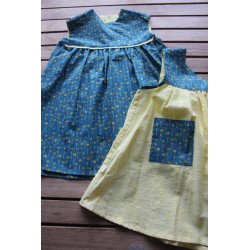 Colonial Dress with coordinating apron Size 4-6