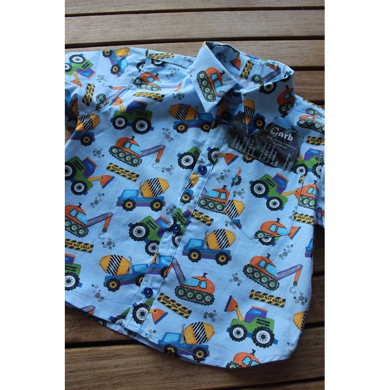 Baby Boys' classic cut short sleeve shirt.  Size 1