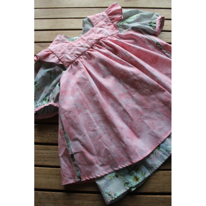 z Colonial Dress with coordinating apron Size 2-4