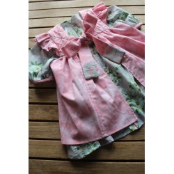 z Colonial Dress with coordinating apron Size 2-4