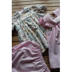 Colonial Dress with coordinating apron Size 2-4