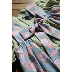 Colonial Dress with coordinating apron Size 2-4