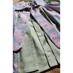 Colonial Dress with coordinating apron Size 2-4