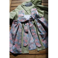 Colonial Dress with coordinating apron Size 2-4
