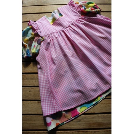 Colonial Dress with coordinating apron Size 2-4