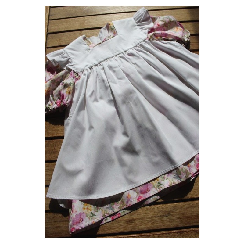 Colonial Dress with coordinating apron Size 2-4