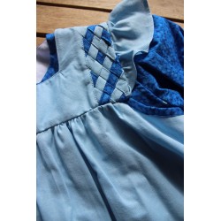 Colonial Dress with coordinating apron Size 2-4