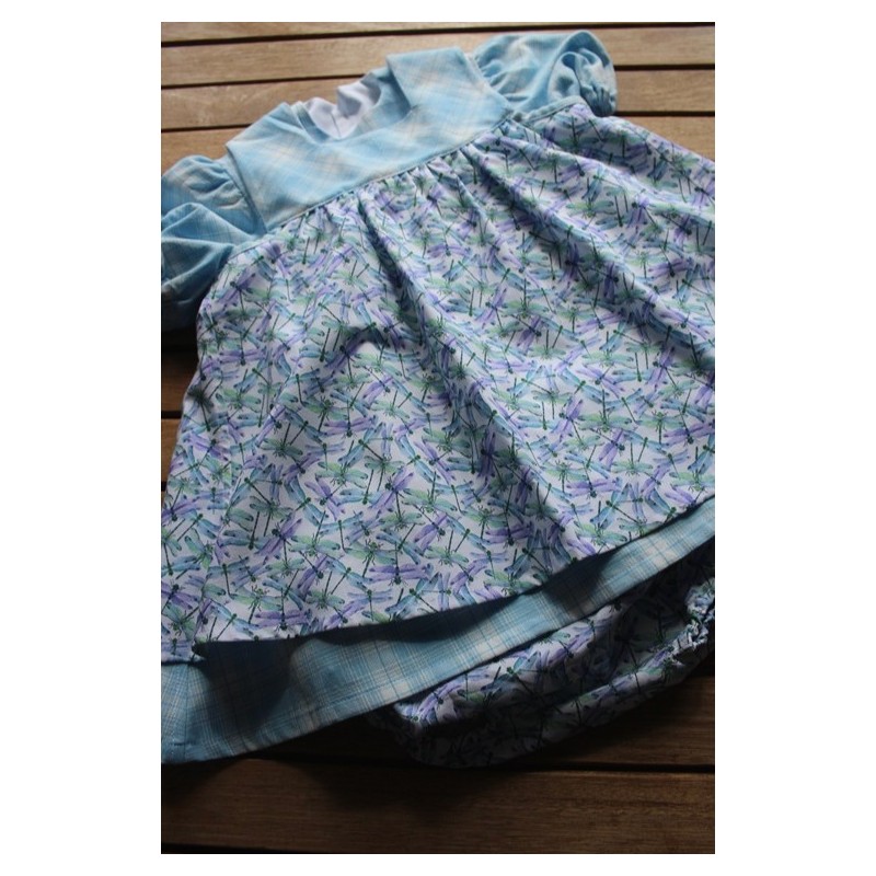 Colonial Dress with coordinating apron Size 2-4  3pieces
