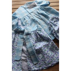 Colonial Dress with coordinating apron Size 2-4  3pieces