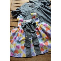 Colonial Dress with coordinating apron Size 2-4