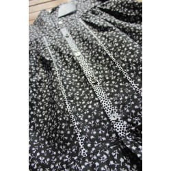 Colonial Dress with coordinating apron Size 2-4  3 pieces