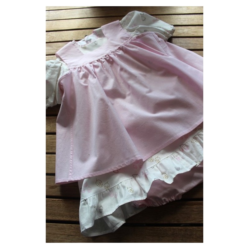 Colonial Dress with coordinating apron Size 2-4  3pieces