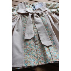 Colonial Dress with coordinating apron Size 2-4