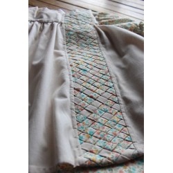 Colonial Dress with coordinating apron Size 2-4