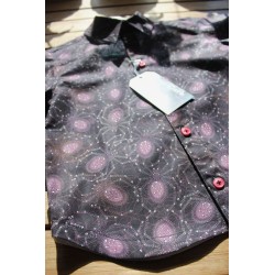 Baby Boys' classic cut short sleeve shirt.  Size 3