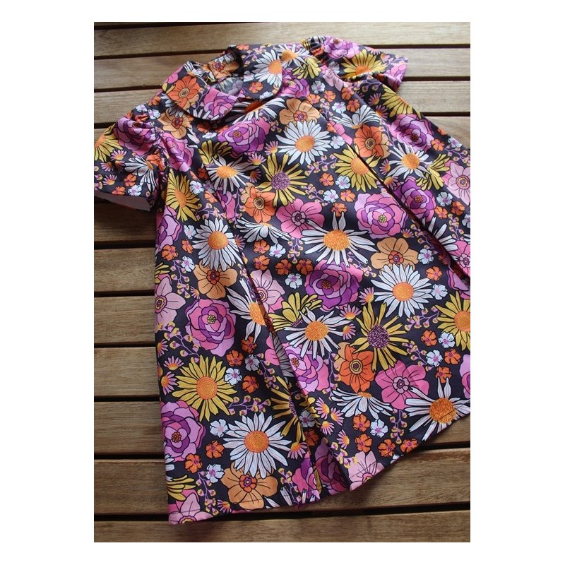 1968 Inverted Pleat Dress with Peter Pan collar. Size 3