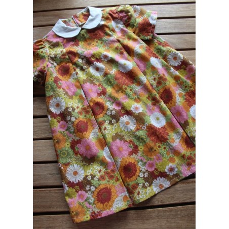 1968 Inverted Pleat Dress with Peter Pan collar. Size 3