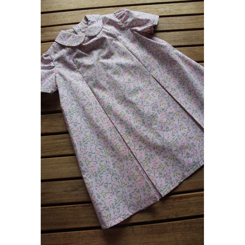 1968 Inverted Pleat Dress with Peter Pan collar. Size 3